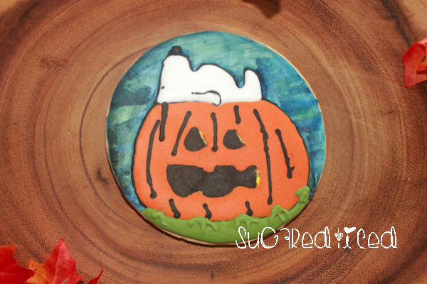 snoopy-great-pumpkin-cookie | SugaredandIced.com